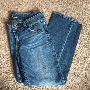 American Eagle Artist cut